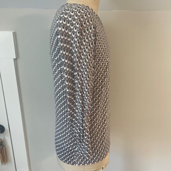 Ann Taylor Loft Seashell Lightweight Sweater SZ SMALL - Picture 4 of 5